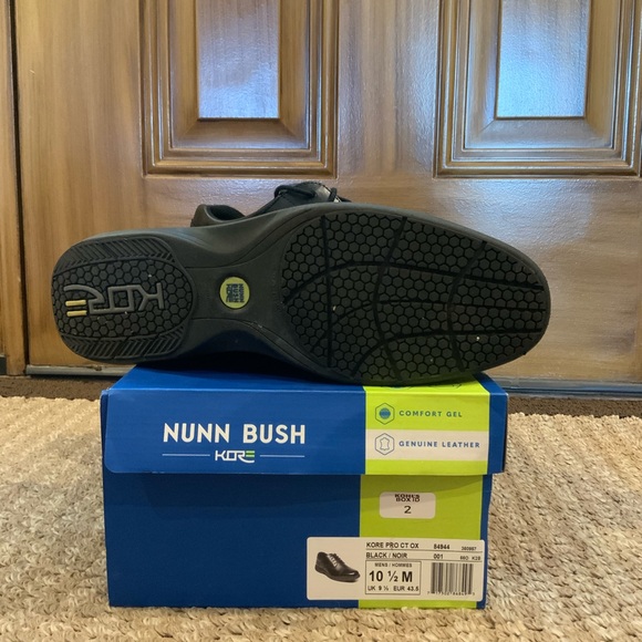 Nunn Bush Black Leather Oxfords - Picture 2 of 2